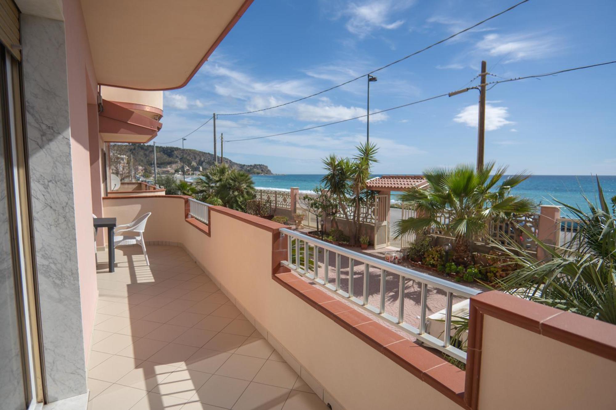 Casa Erika Apartman Bova Marina Kültér fotó